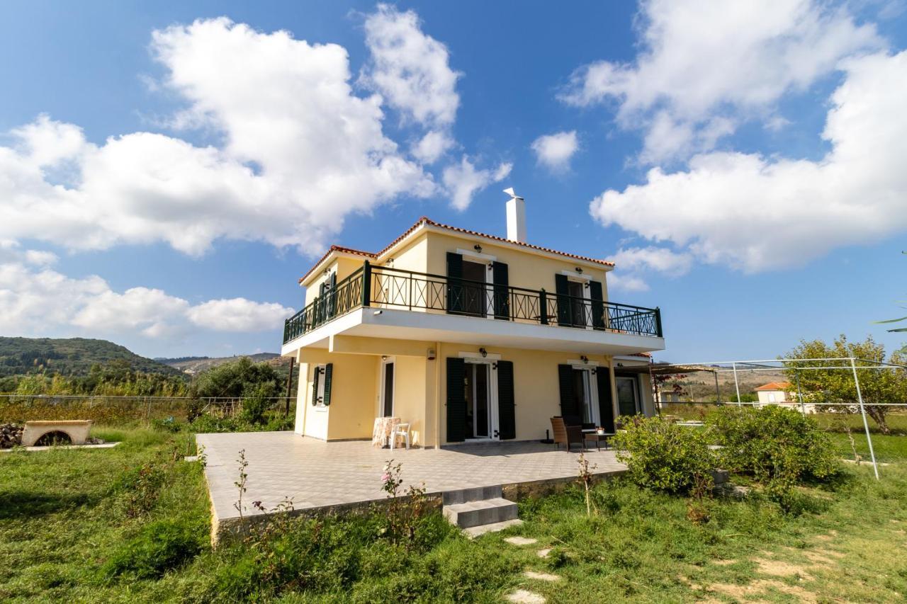 Virginia Villa Lixouri