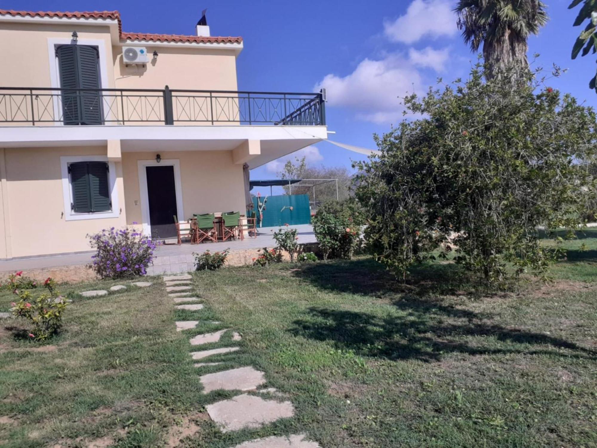 Virginia Villa Lixouri